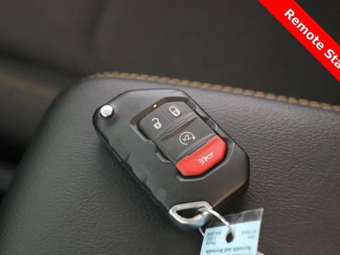 Used 2025 Jeep Wrangler Unlimited Sahara w/ Safety Group image 3