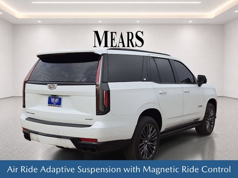 Used 2024 Cadillac Escalade V w/ Heavy-Duty Trailer Package AWD/4WD image 6