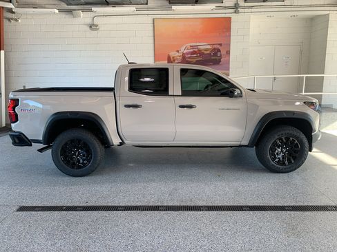 New 2026 Chevrolet Colorado Trail Boss AWD/4WD image 10