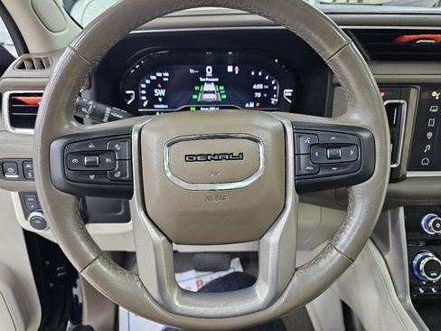 Used 2022 GMC Yukon Denali image 30
