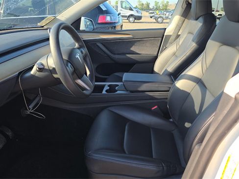 Used 2023 Tesla Model Y Long Range AWD/4WD image 6