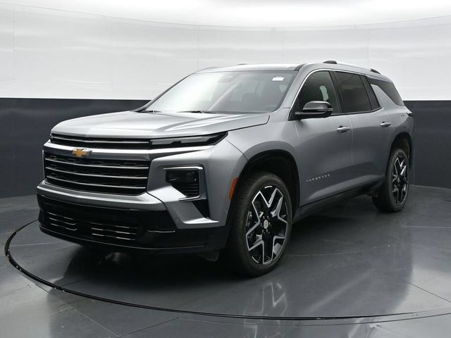Used 2026 Chevrolet Traverse High Country w/ LPO, Floor Liner Package AWD/4WD image 5