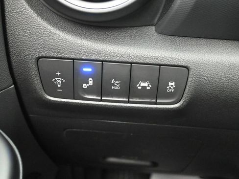 Used 2021 Hyundai Kona Ultimate FWD image 19