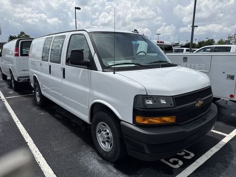 New 2025 Chevrolet Express 2500 w/ Driver Convenience Package image 2