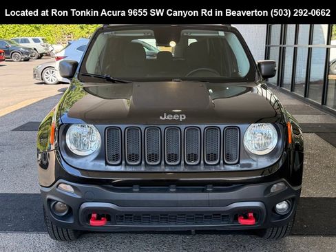 Used 2016 Jeep Renegade Trailhawk AWD/4WD image 3