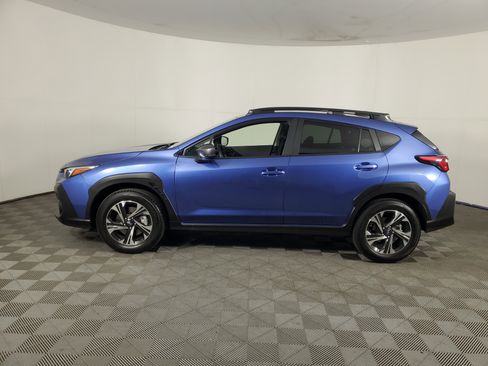 Used 2025 Subaru Crosstrek 2.0i Premium image 7