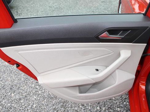 Used 2019 Volkswagen Jetta S w/ Driver Assistance Package image 22