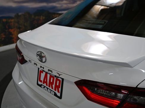 Used 2024 Toyota Camry SE image 13