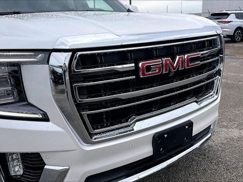Used 2024 GMC Yukon XL SLT w/ SLT Luxury Package AWD/4WD image 34