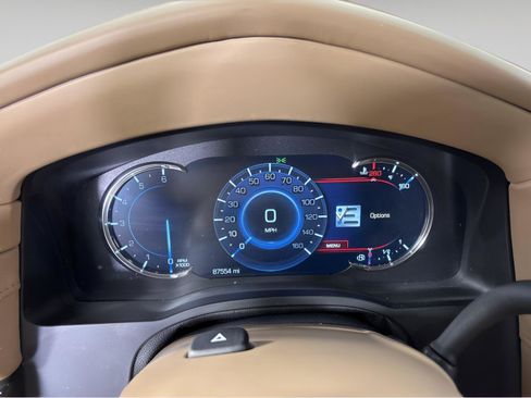 Used 2020 Cadillac Escalade Platinum image 4