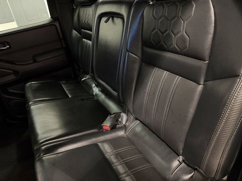 Used 2022 Nissan Frontier PRO-4X w/ Pro-4X Premium Package image 28