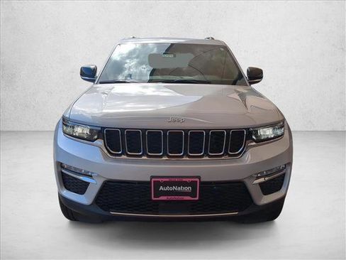 New 2025 Jeep Grand Cherokee Limited image 6