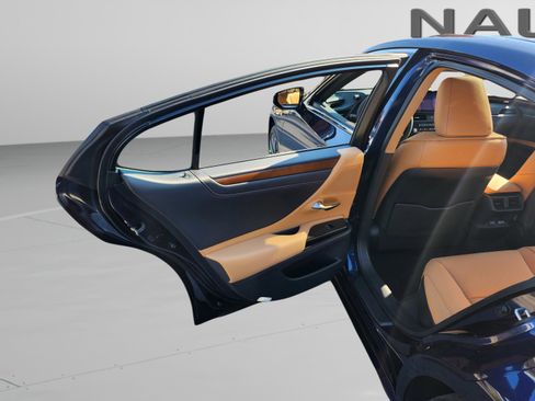 New 2025 Lexus ES 350 w/ Premium Package image 25