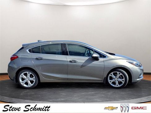 Certified 2017 Chevrolet Cruze Premier image 27