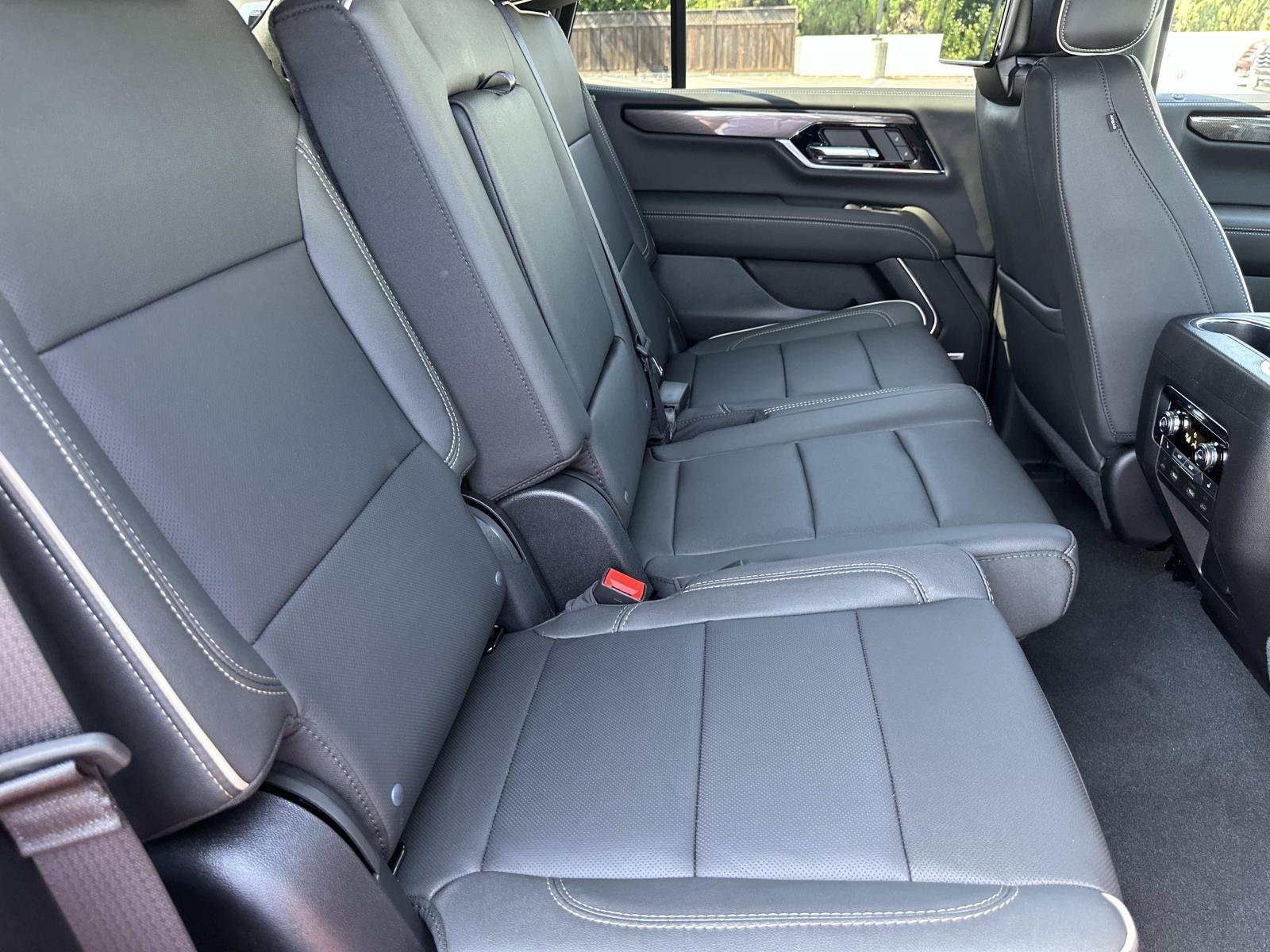 New 2027 GMC Yukon Elevation w/ Elevation Premium Package RWD image 27