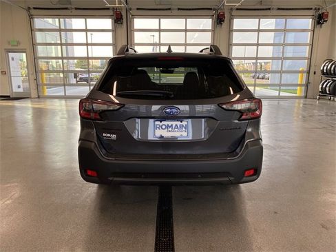 Used 2024 Subaru Outback Onyx Edition image 4