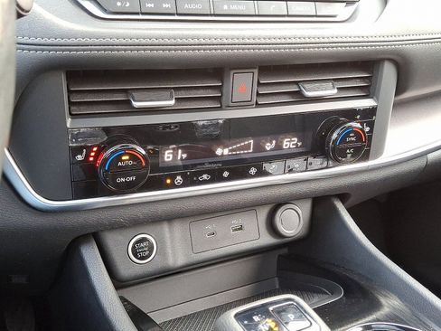 Certified 2023 Nissan Rogue SV w/ SV Premium B Package image 19