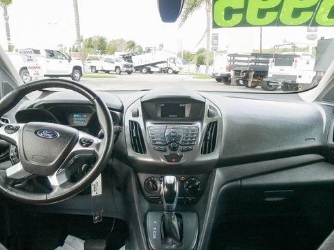 Used 2018 Ford Transit Connect XL image 12
