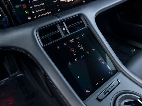 Certified 2024 Porsche Taycan GTS image 37