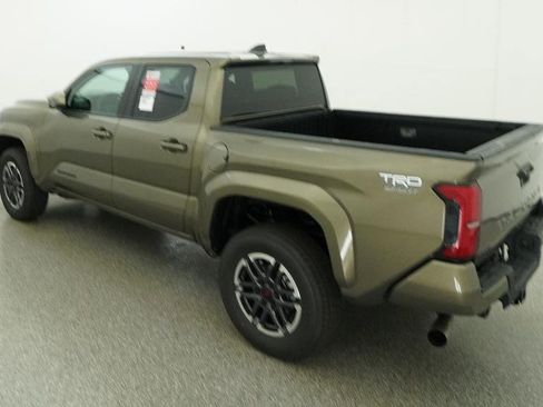 New 2026 Toyota Tacoma TRD Sport AWD/4WD image 4