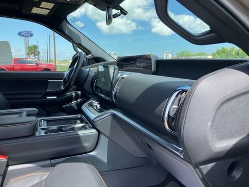 New 2026 Ford Expedition Tremor image 12