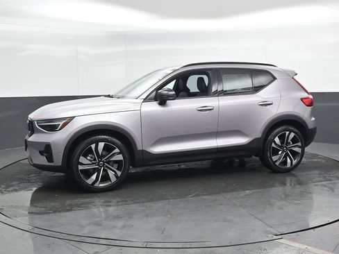 New 2026 Volvo XC40 B5 Ultra w/ Protection Package Premier AWD/4WD image 6