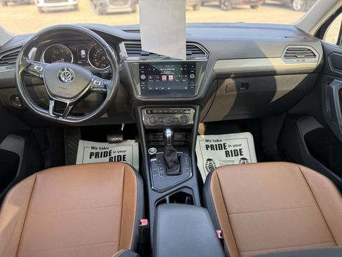 Used 2019 Volkswagen Tiguan SE w/ Panoramic Sunroof Package image 13
