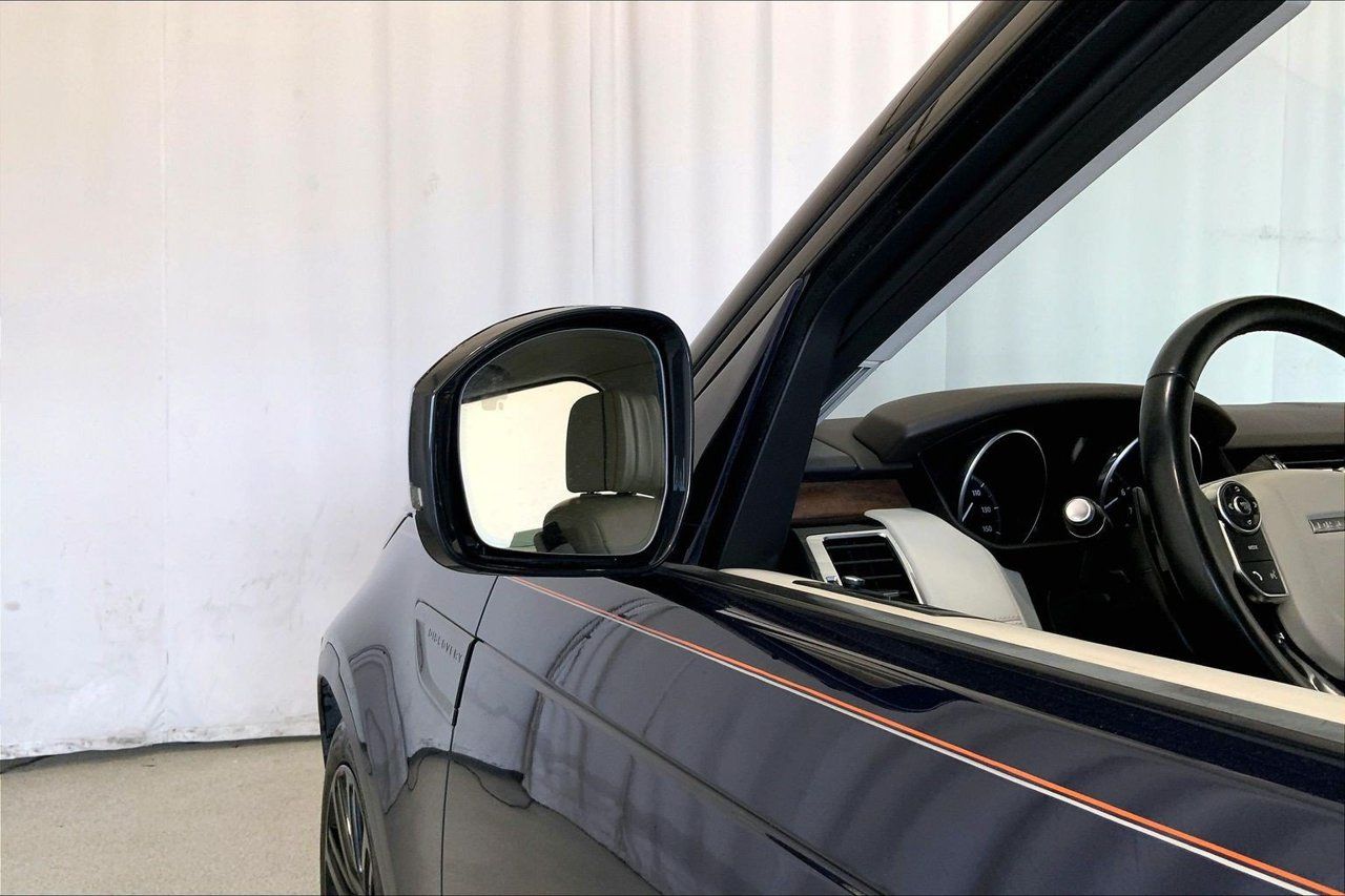 Used 2017 Land Rover Discovery HSE Luxury AWD/4WD image 10