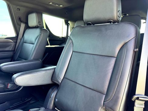 Used 2021 Chevrolet Tahoe LT image 19