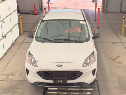 Used 2022 Ford Escape SE AWD/4WD image 2