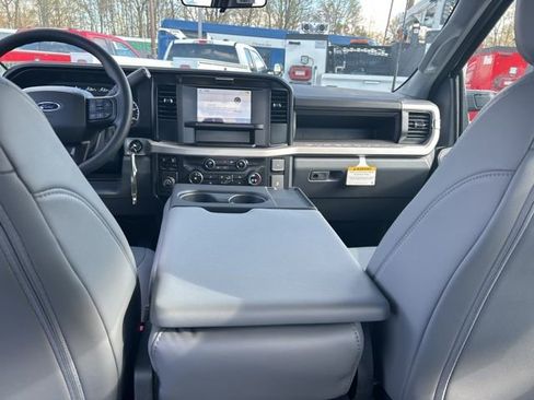 New 2026 Ford F250 XL RWD image 17