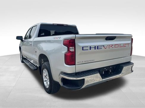 Used 2020 Chevrolet Silverado 1500 LT AWD/4WD image 12