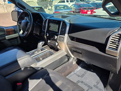 Used 2015 Ford F150 Platinum w/ Equipment Group 701A Luxury image 16