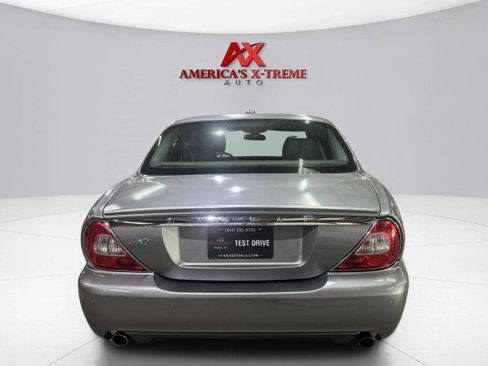 Used 2008 Jaguar XJ8 RWD image 5