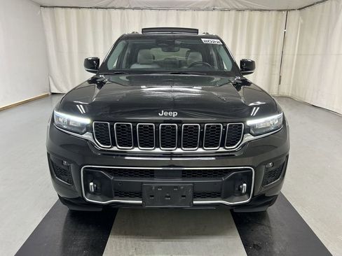 Used 2022 Jeep Grand Cherokee Overland AWD/4WD image 3