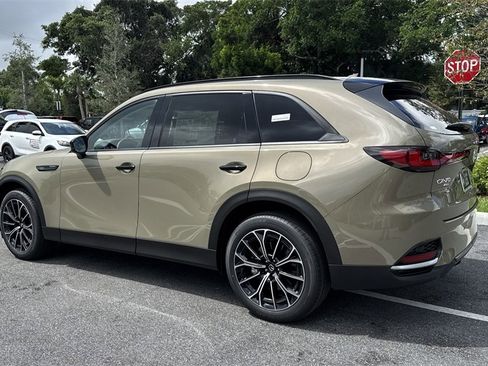 New 2025 MAZDA CX-70 Plug-In Hybrid w/ Premium Pkg image 13