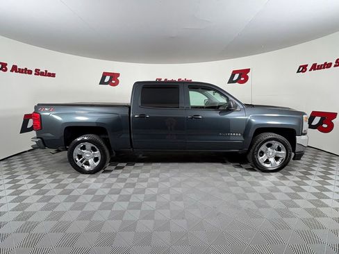Used 2018 Chevrolet Silverado 1500 LT w/ LT Eassist Package AWD/4WD image 8