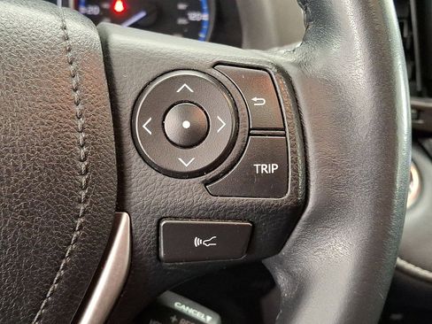 Used 2018 Toyota RAV4 XLE w/ Plus Extra Value Package AWD/4WD image 10