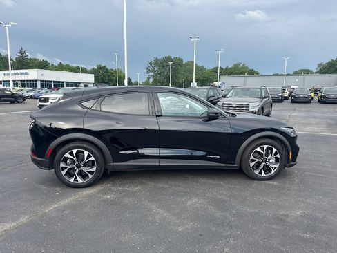 Used 2025 Ford Mustang Mach-E Select AWD/4WD image 7
