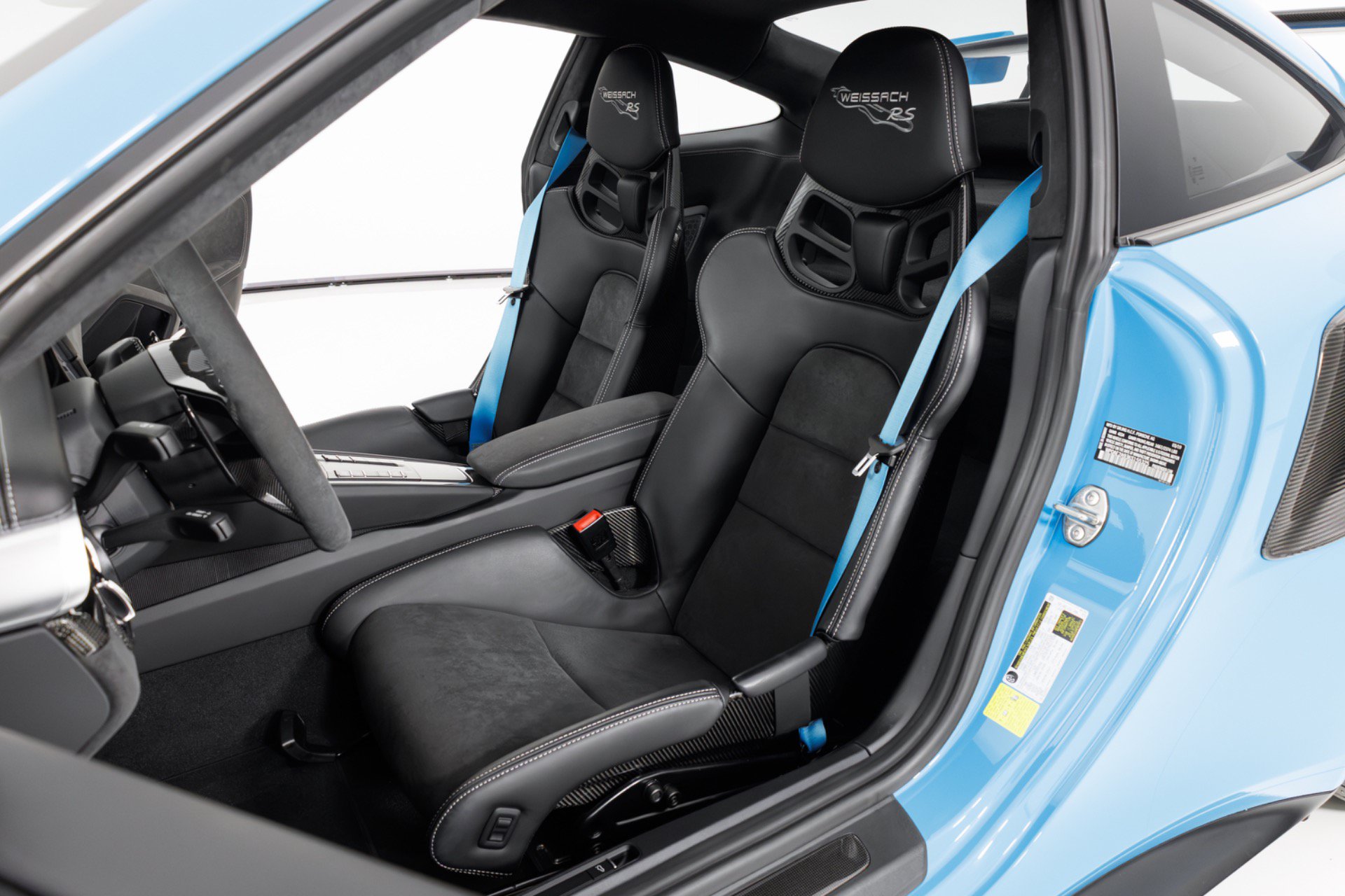 Used 2019 Porsche 911 GT2 RS RWD image 16