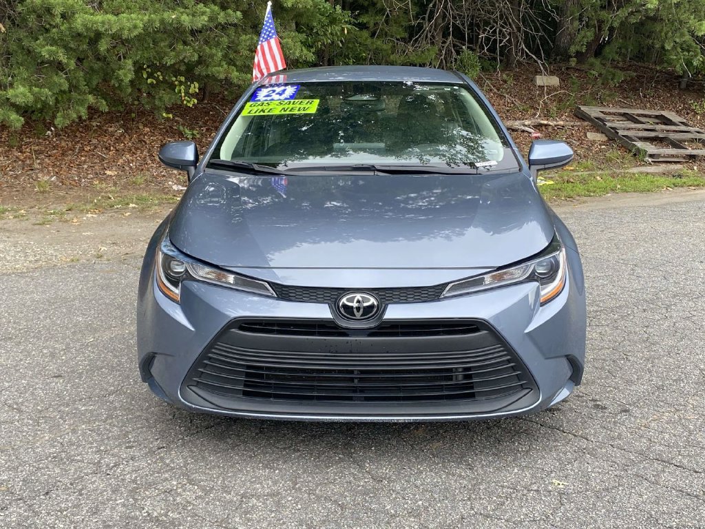 Used 2024 Toyota Corolla LE FWD image 7