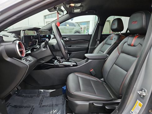 Used 2024 Chevrolet Trax RS w/ Driver Confidence Package image 9