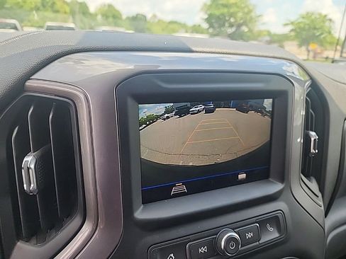 Used 2022 Chevrolet Silverado 1500 Custom RWD image 8