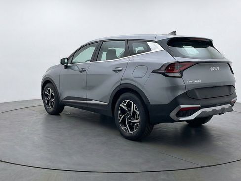 Used 2025 Kia Sportage LX image 6