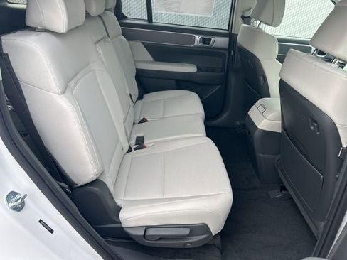 New 2026 Hyundai Santa Fe SE image 29