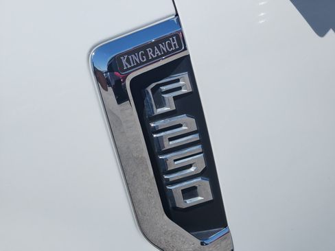 Used 2022 Ford F250 King Ranch w/ King Ranch Ultimate Package AWD/4WD image 12