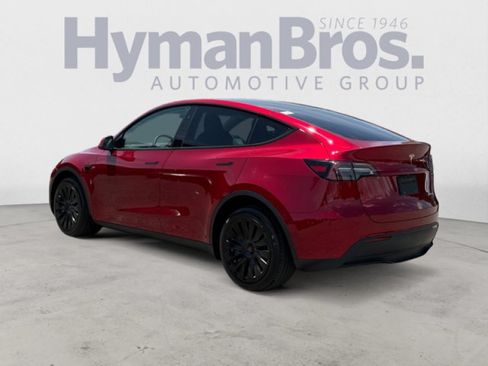 Used 2024 Tesla Model Y Long Range AWD/4WD image 5