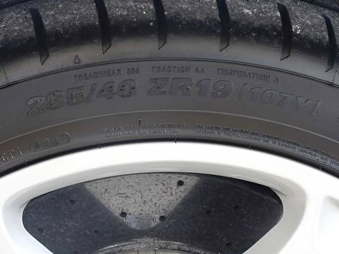 Used 2011 Ferrari California image 32