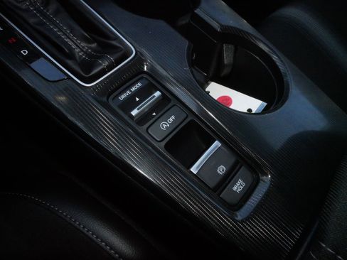 Used 2025 Honda Civic Sport image 26