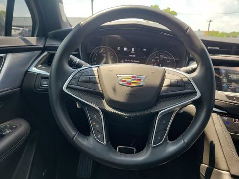 Certified 2024 Cadillac XT5 Sportv w/ Technology Package AWD/4WD image 10